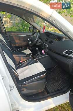 Мінівен Renault Scenic 2012 в 