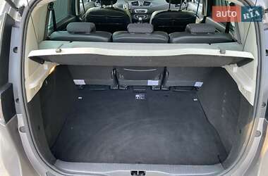 Мінівен Renault Scenic 2012 в 