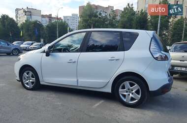 Минивэн Renault Scenic 2015 в 