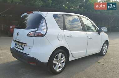 Минивэн Renault Scenic 2015 в 