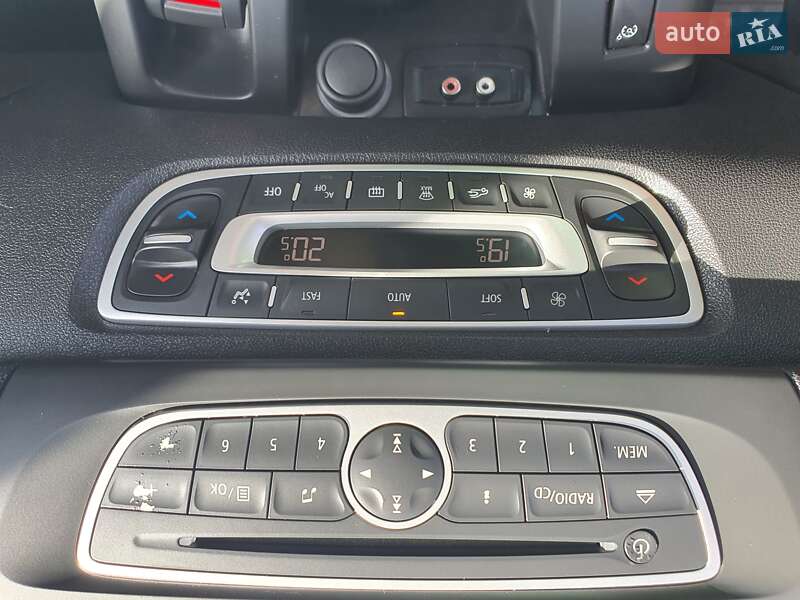 Минивэн Renault Scenic 2009 в Днепре
