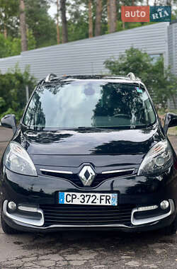 Мінівен Renault Scenic 2016 в 