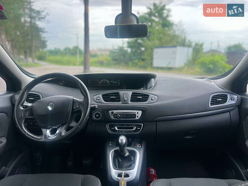 Мінівен Renault Scenic 2016 в Вінниці