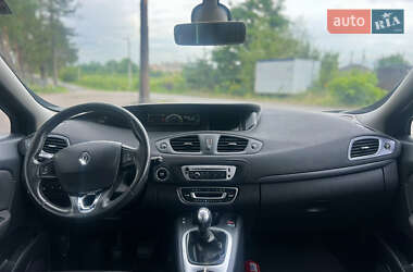 Мінівен Renault Scenic 2016 в 