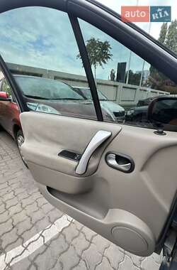 Минивэн Renault Scenic 2006 в 