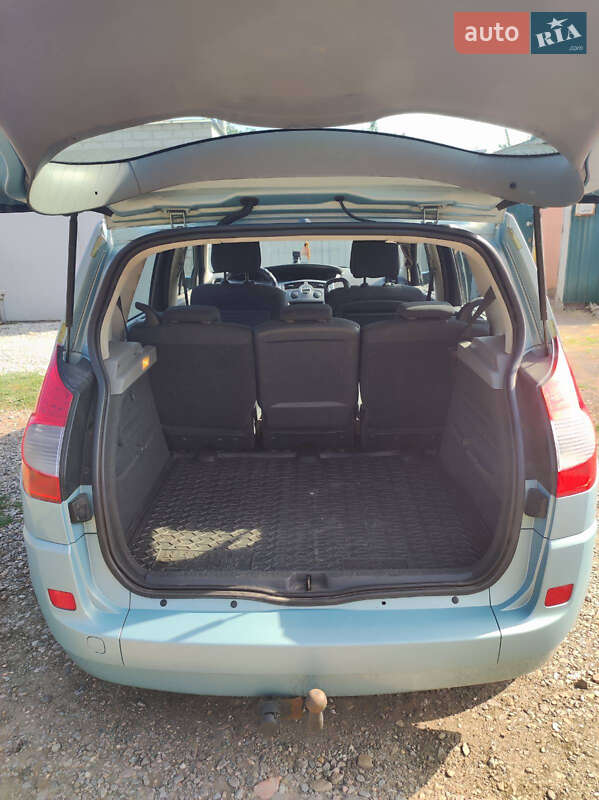 Минивэн Renault Scenic 2006 в Лозовой