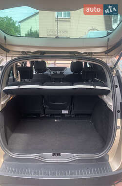 Минивэн Renault Scenic 2016 в 