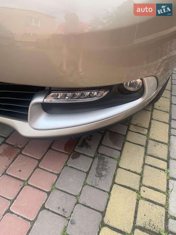 Минивэн Renault Scenic 2016 в Ровно