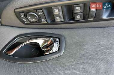 Минивэн Renault Scenic 2014 в 