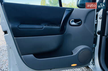 Мінівен Renault Scenic 2004 в 