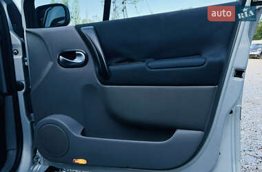 Мінівен Renault Scenic 2004 в 