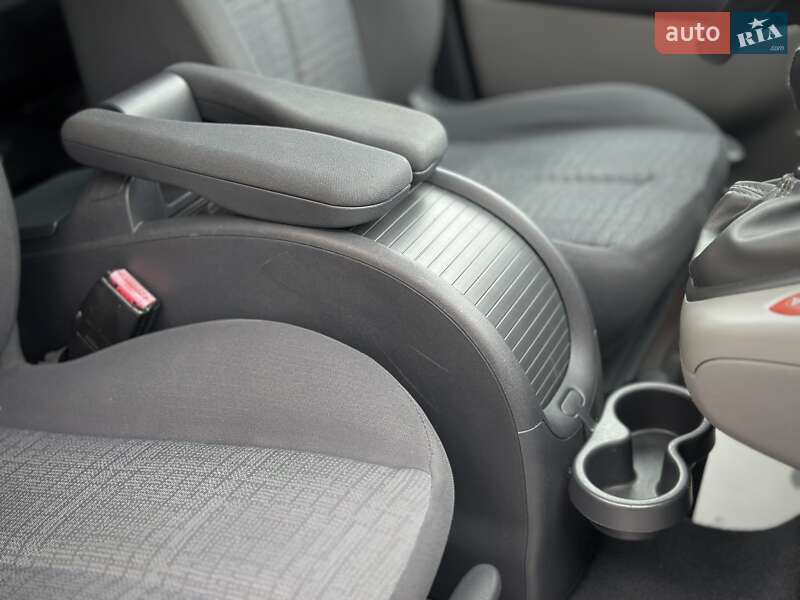 Минивэн Renault Scenic 2007 в Сумах