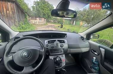 Минивэн Renault Scenic 2003 в 