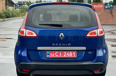 Минивэн Renault Scenic 2010 в 