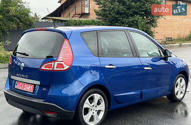 Минивэн Renault Scenic 2010 в 