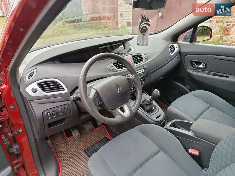 Минивэн Renault Scenic 2010 в Чернигове
