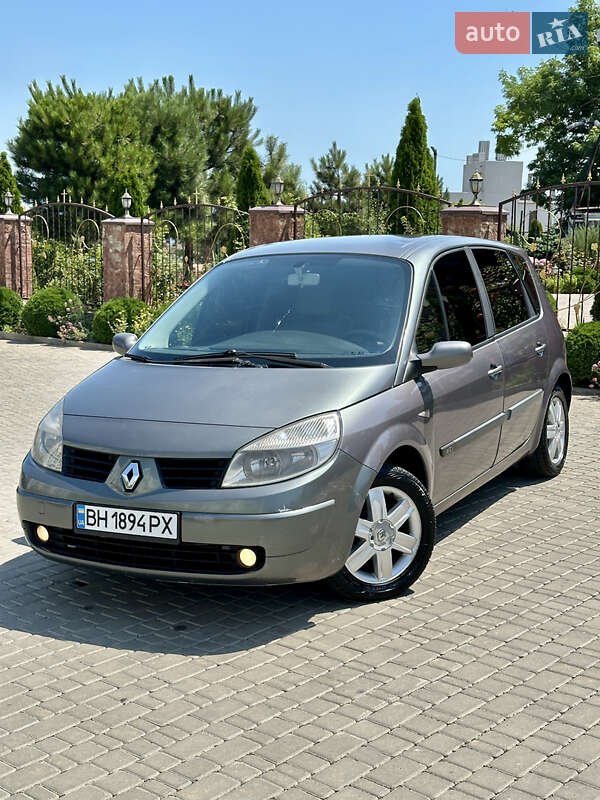 Минивэн Renault Scenic 2004 в Черноморске