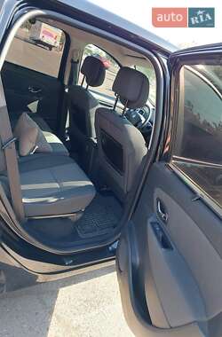 Минивэн Renault Scenic 2012 в 