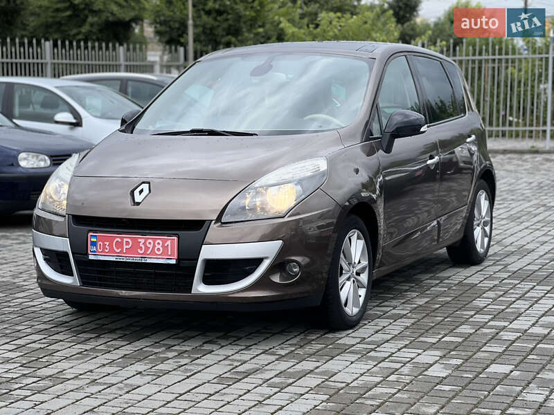 Минивэн Renault Scenic 2011 в Староконстантинове