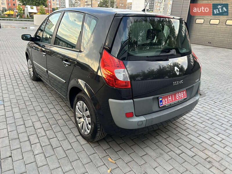 Минивэн Renault Scenic 2006 в Александрие