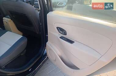 Минивэн Renault Scenic 2012 в 