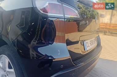 Минивэн Renault Scenic 2012 в 