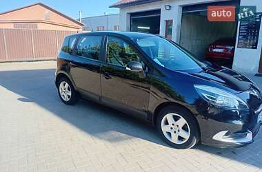 Минивэн Renault Scenic 2012 в 