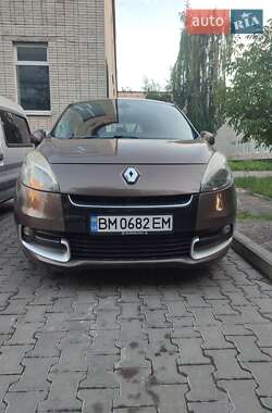 Минивэн Renault Scenic 2012 в 