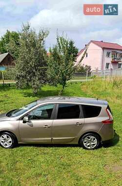 Минивэн Renault Scenic 2011 в Мостиске