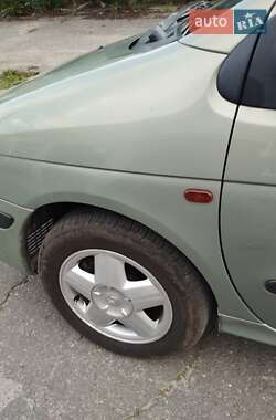 Минивэн Renault Scenic 2002 в 