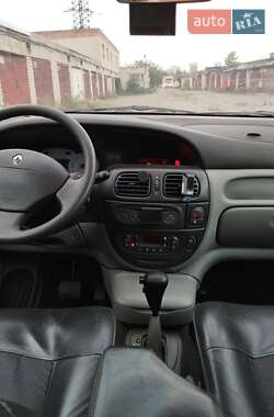 Минивэн Renault Scenic 2002 в 