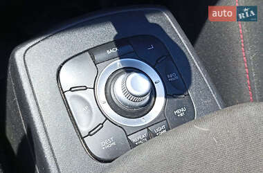 Минивэн Renault Scenic 2012 в 