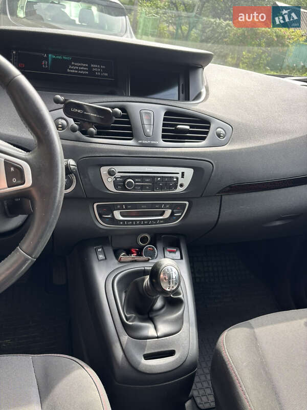 Минивэн Renault Scenic 2012 в Новояворовске