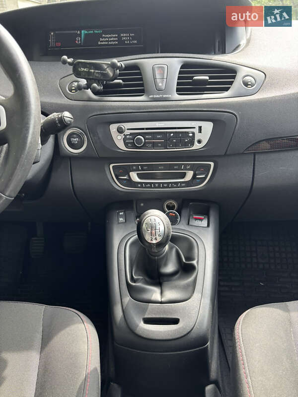 Минивэн Renault Scenic 2012 в Новояворовске