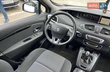 Минивэн Renault Scenic 2013 в 