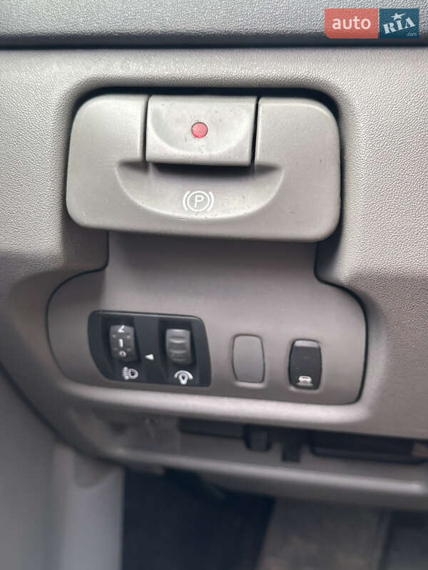 Минивэн Renault Scenic 2006 в Бахмаче