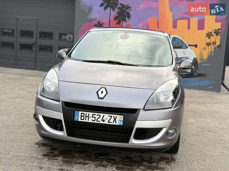 Мінівен Renault Scenic 2012 в Звенигородці