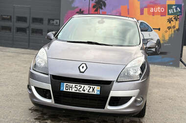 Минивэн Renault Scenic 2012 в 