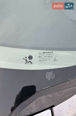 Минивэн Renault Scenic 2012 в 