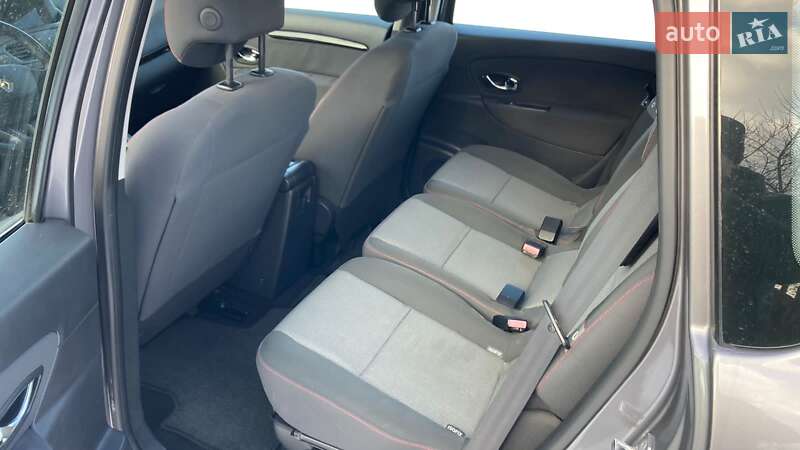 Мінівен Renault Scenic 2013 в Києві