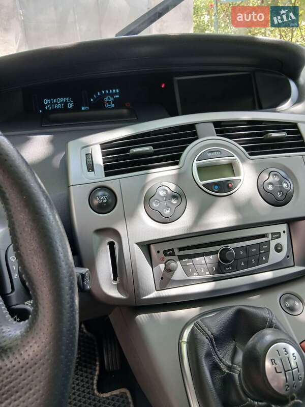 Минивэн Renault Scenic 2008 в Доброславе