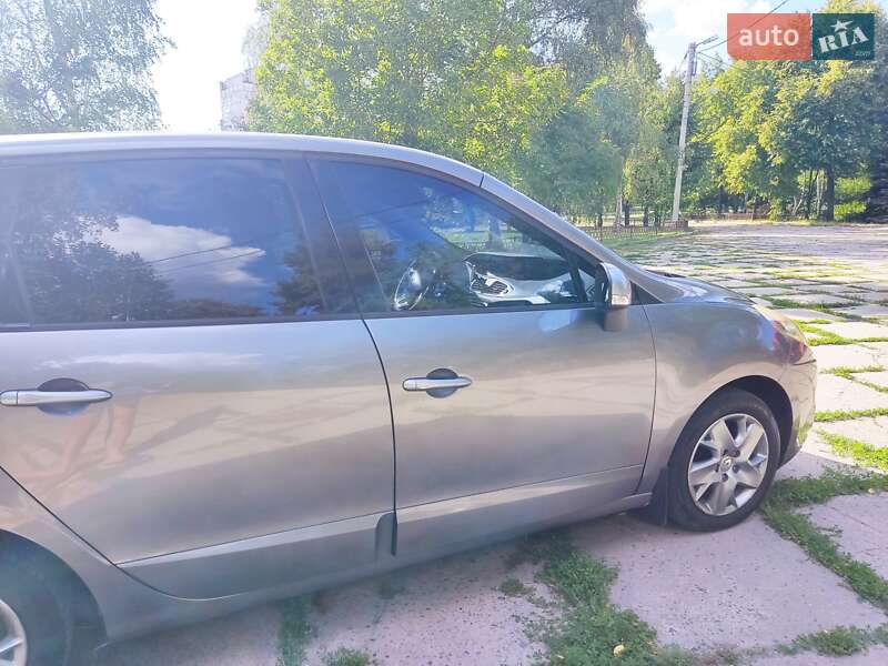 Мінівен Renault Scenic 2011 в Харкові