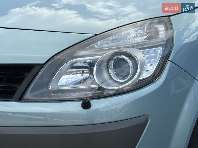 Мінівен Renault Scenic 2009 в Рівному