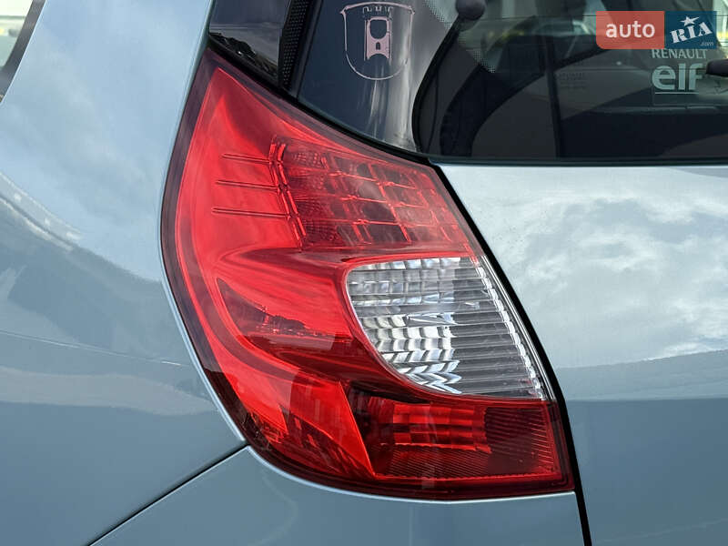 Мінівен Renault Scenic 2009 в Рівному