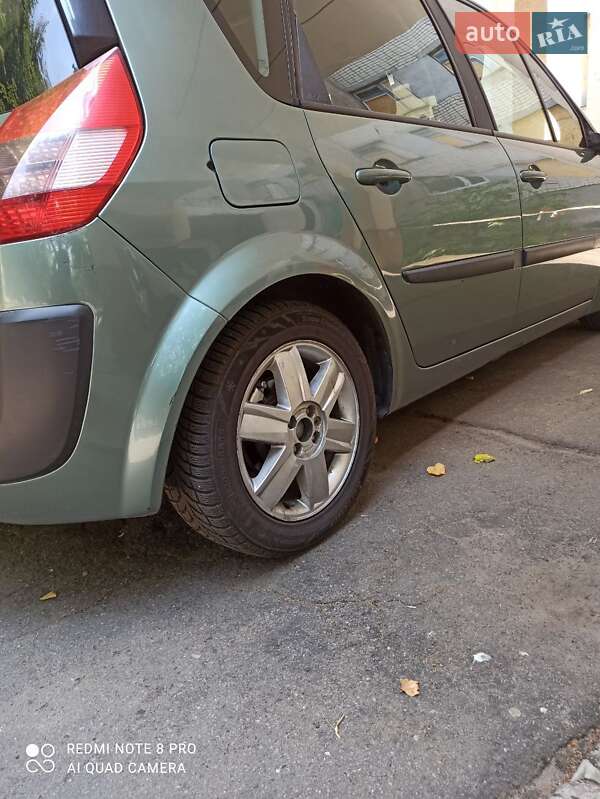 Минивэн Renault Scenic 2004 в Херсоне
