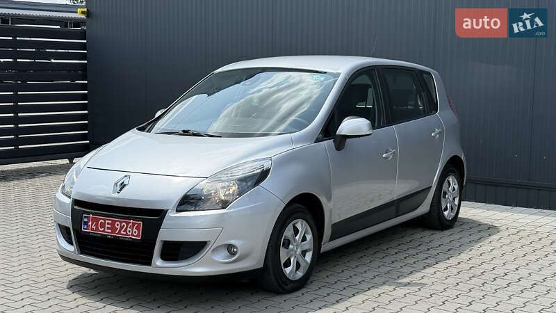 Renault Scenic 2011