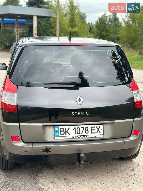 Минивэн Renault Scenic 2006 в Вараше