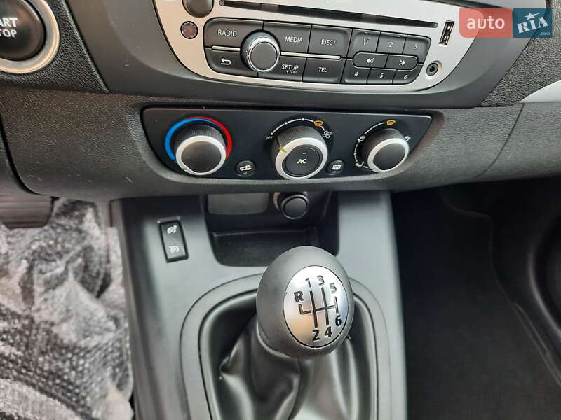 Минивэн Renault Scenic 2013 в Полтаве