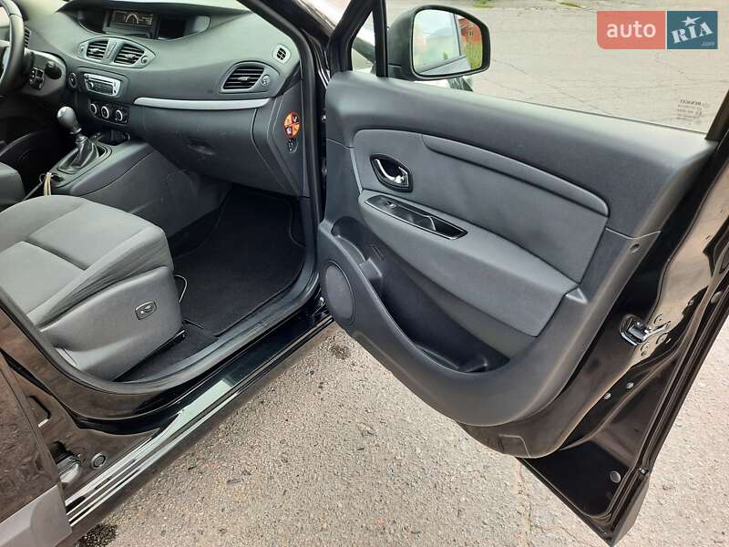 Минивэн Renault Scenic 2013 в Полтаве