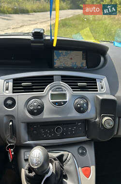 Минивэн Renault Scenic 2008 в 